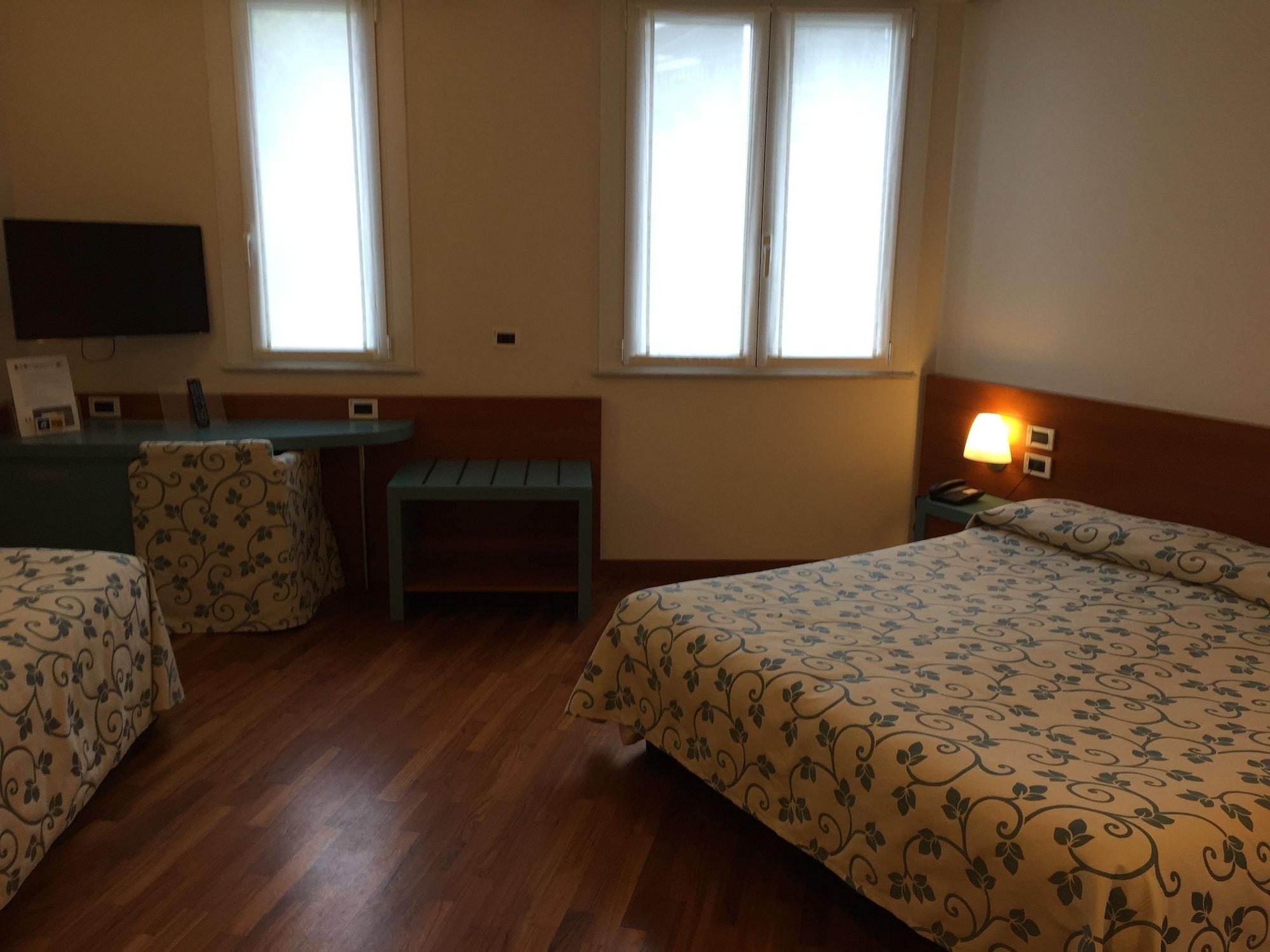 Hotel Le Roi Varazze Eksteriør billede