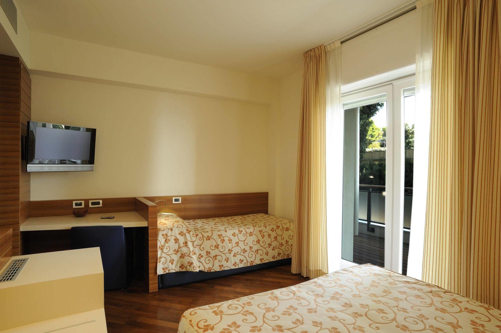 Hotel Le Roi Varazze Eksteriør billede